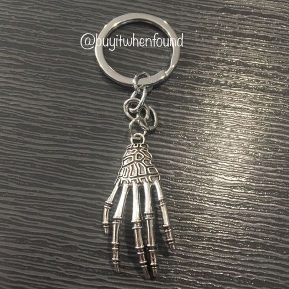 Skeleton Hand Steam Punk Gothic Skull Keychain - Picture 1 of 6